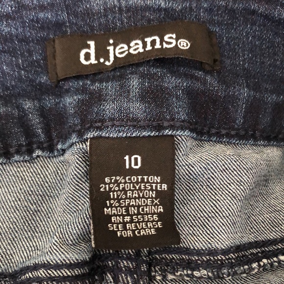 Blue jeans, tapered leg and double button - Picture 6 of 7